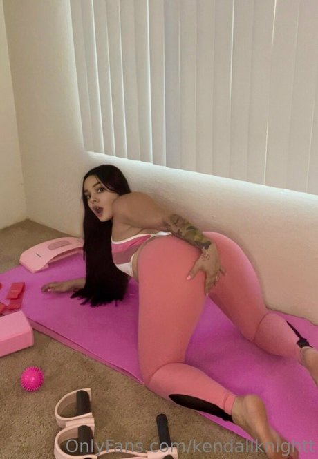 kendallknightt top actress photos