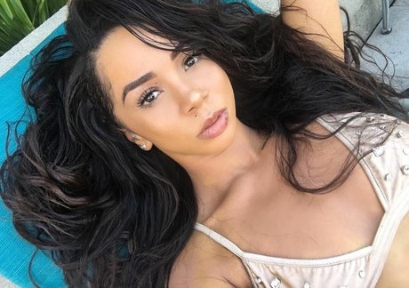 huge tits onlyfans porn pictures