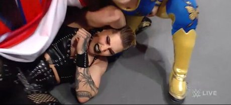 comedian onlyfans hot sexy picture