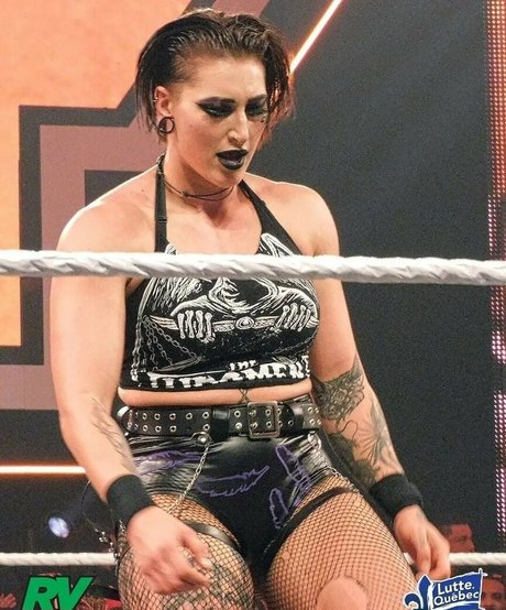 Rhea Ripley pornstar free pic