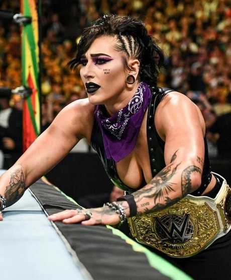 Rhea Ripley star naked galleries