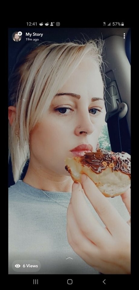 Kristy Kreme star hot images