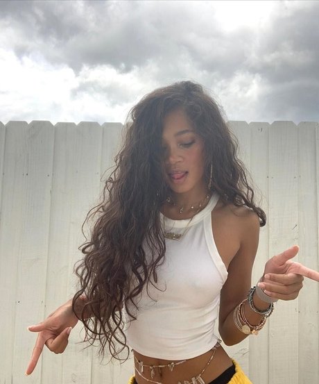 Tai Aysha pretty pornstar galleries