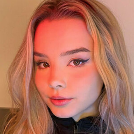 miaxmln top star image