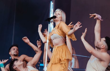 Aurora Aksnes pornographic model gallery