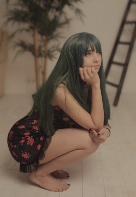 yuuechka naked pornstar img