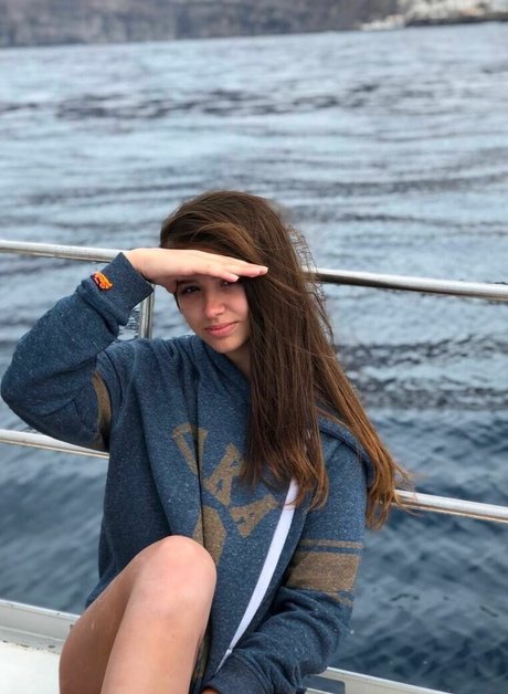 yuuechka erotic model galleries