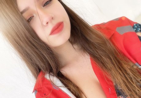 yuuechka pornstar erotic img