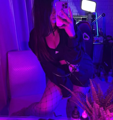 yuuechka free pornstar photo