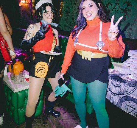 Alluux pretty star archive