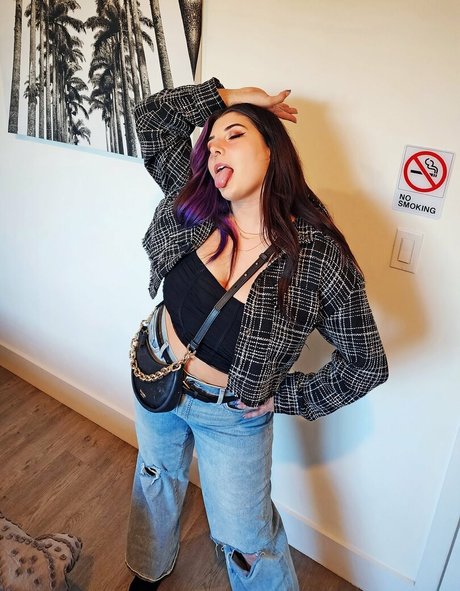 Alluux erotic star pic