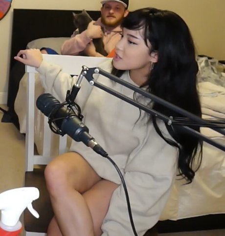 Cinnabrit adult model pictures