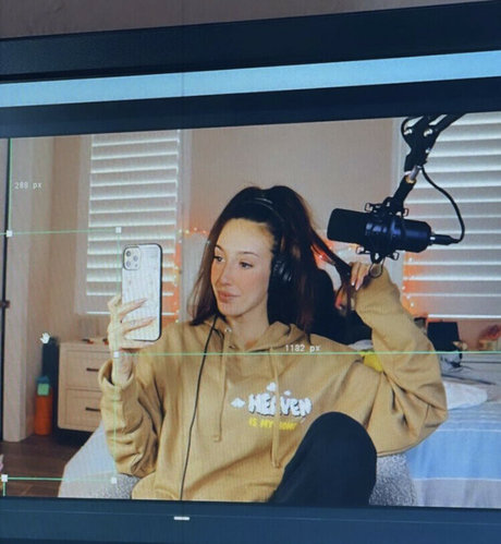 asian yoga onlyfans hot picture