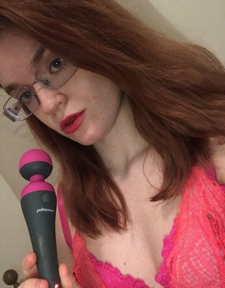 deezefreeze star nude images