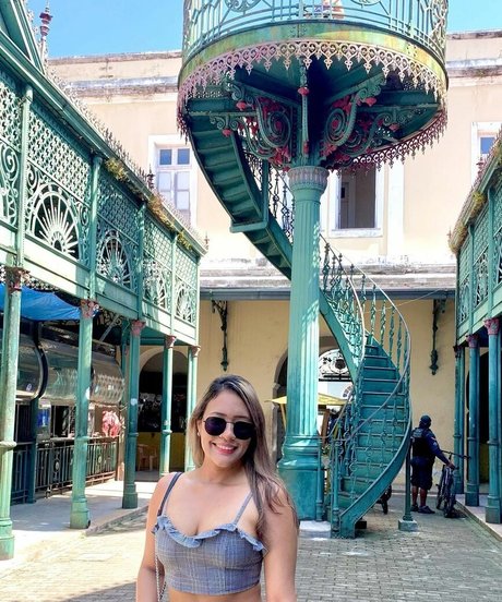 Veronica Vale Belem top model photo