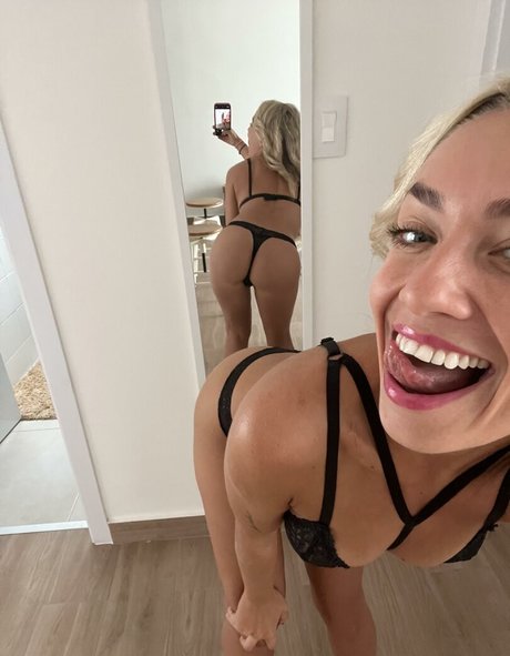 Amy Love perfect pornstar pics