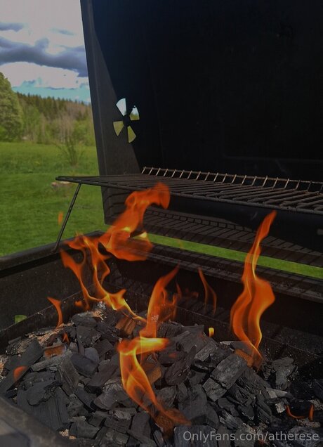 Atherese hd pornstar img