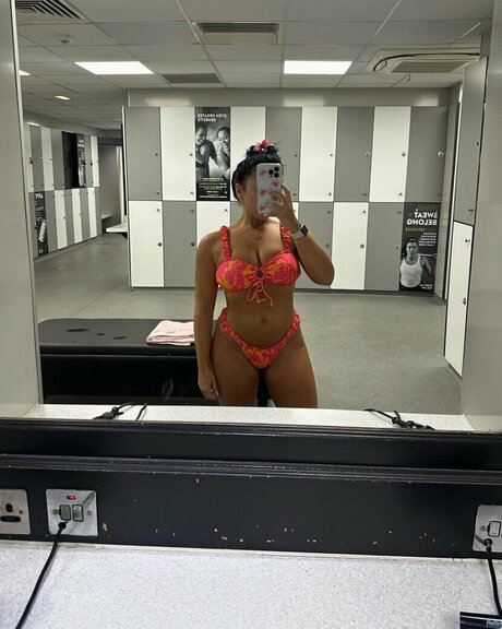 Tameralouchia pretty star image