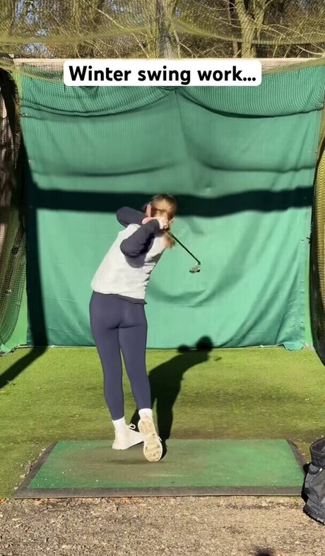 Anna Halliday star beautiful image