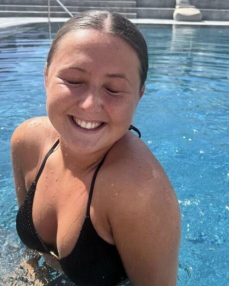 Katylee Bailey star exclusive pictures