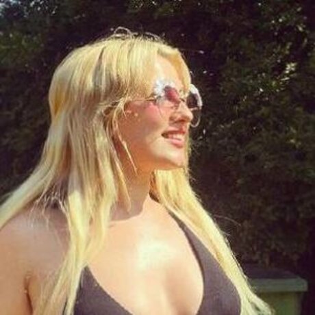 Sweetbutnastyxo pornstar exclusive img