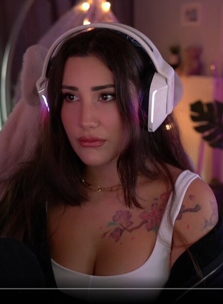 _zge Azunyan model art pics