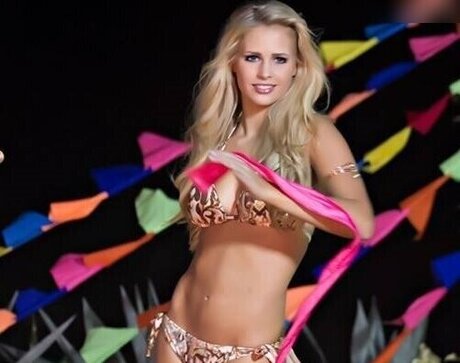 Carolina Peukmann model best image