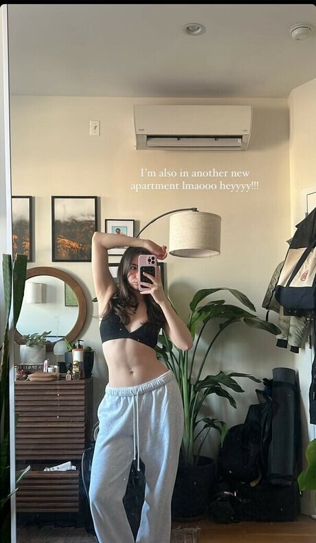 Christina Harris star art photo