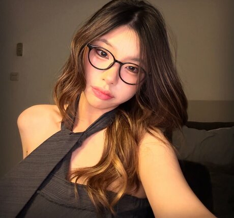 wasawho xxx model pic