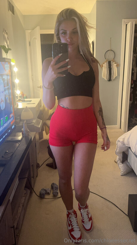 chloeessecret xxx star photos