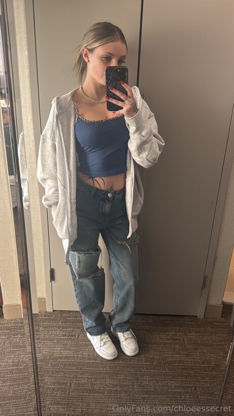 chloeessecret star sexy img