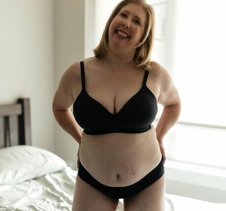 Wellnessbynorah star sex photos