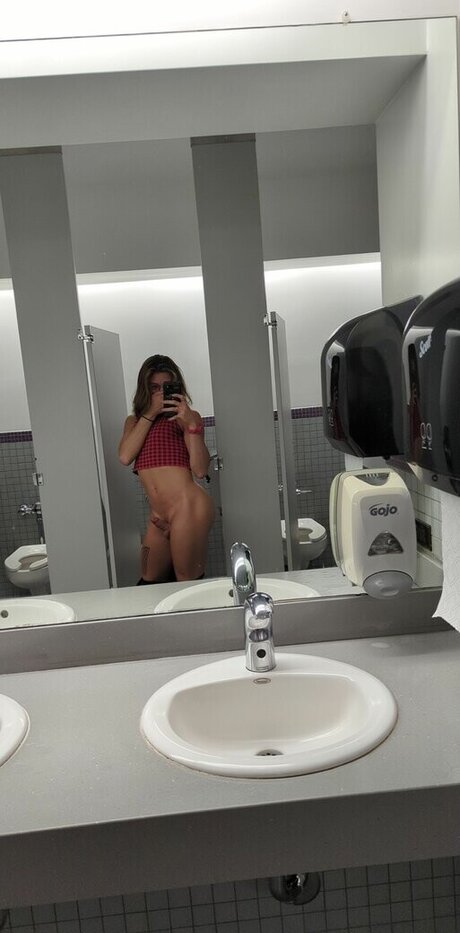 beautiful japanese onlyfans sexy photo