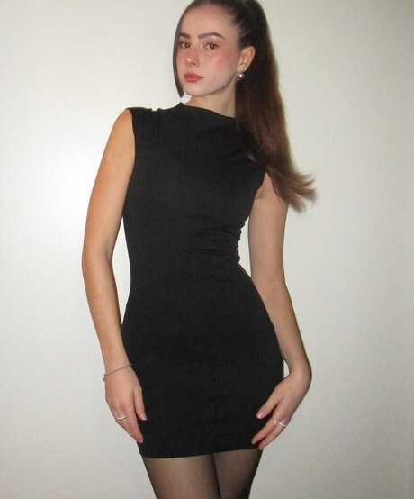 Lara Marie Kremer porn star pictures