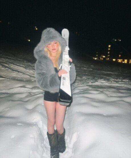 Abby Paradise naked star img