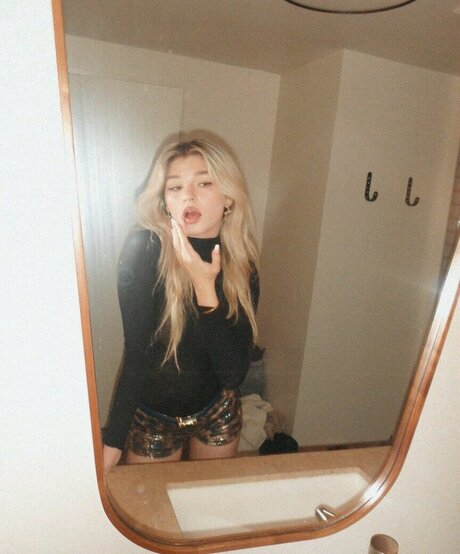 Abby Paradise perfect actress pics