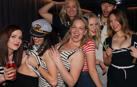 Photobox Flashes pornstar hd photo