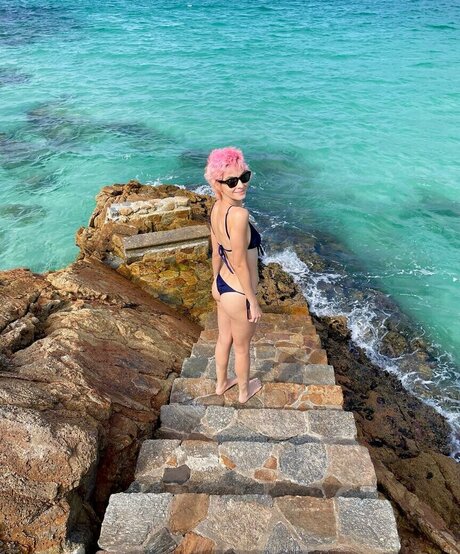 curvy kitty onlyfans art naked img