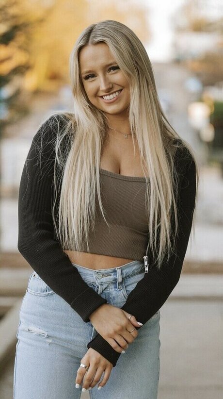 Haileyandylanxxx model nice image