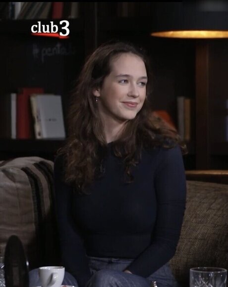 Lena Schilling top actress images