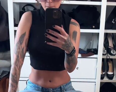 Liza Waschke star best picture