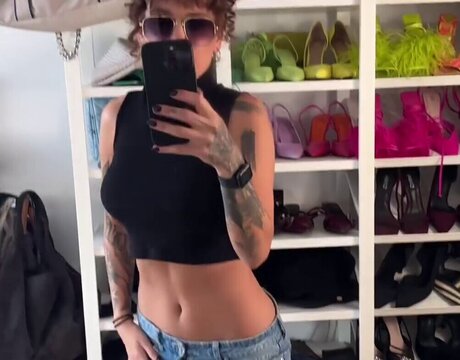 Liza Waschke hot model photo