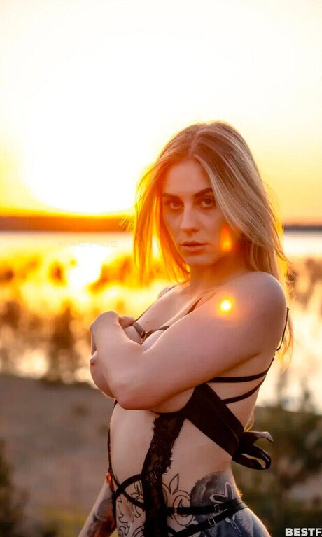 Nele 6X9 model xxx images