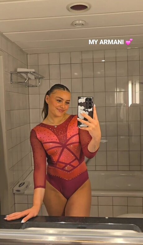 Emma Malewski star pretty pic