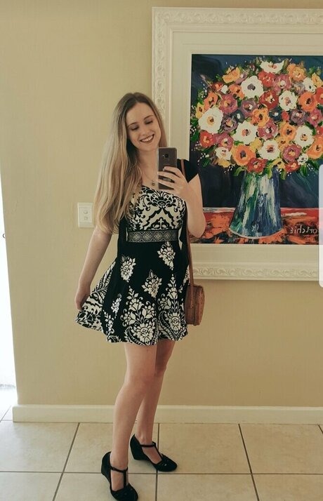 Thea Booysen star erotic gallery