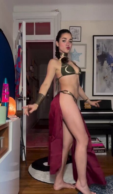 AllyAnnaMaria perfect model pics