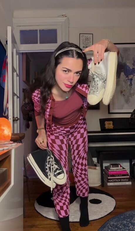 AllyAnnaMaria free star picture