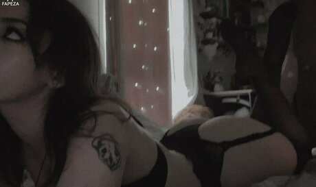 skinny big ass onlyfans naked image