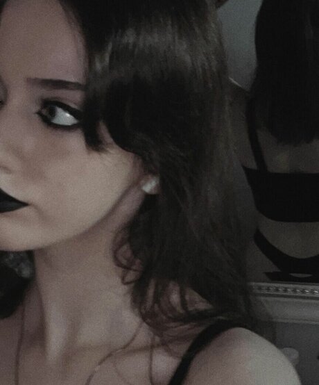 Itsmalic3 pornstar erotic pic