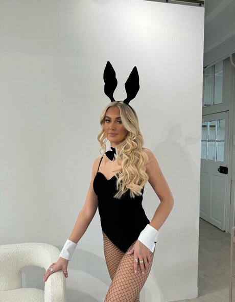 hannahslaneyx nice model img